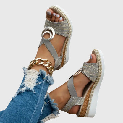 Momount dámské espadrilky na klínu – pudrově metalické, pásek kolem kotníku