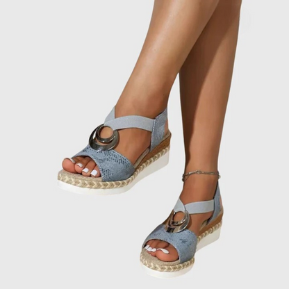 Momount dámské espadrilky na klínu – pudrově metalické, pásek kolem kotníku