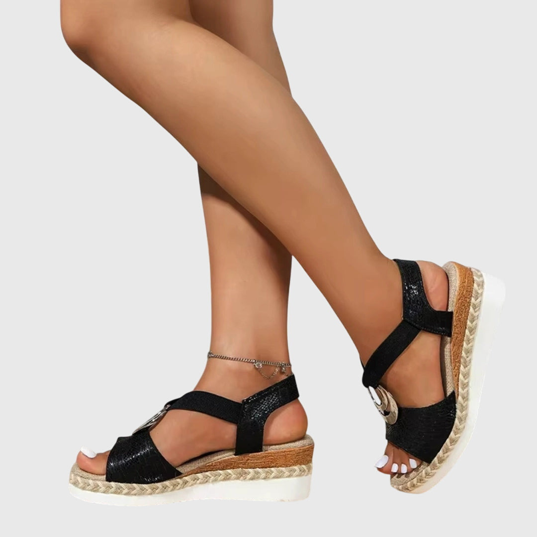 Momount dámské espadrilky na klínu – pudrově metalické, pásek kolem kotníku