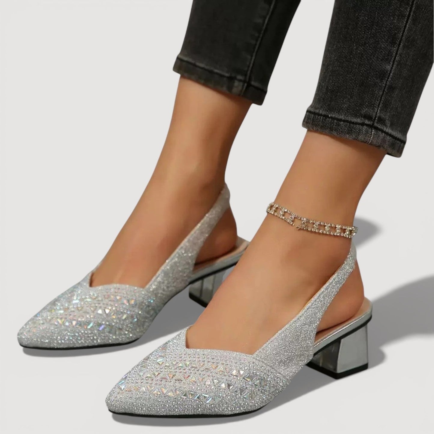 Momount dámské lodičky se slingback páskem – štras, špičatá špička, nízký podpatek, V-výřez