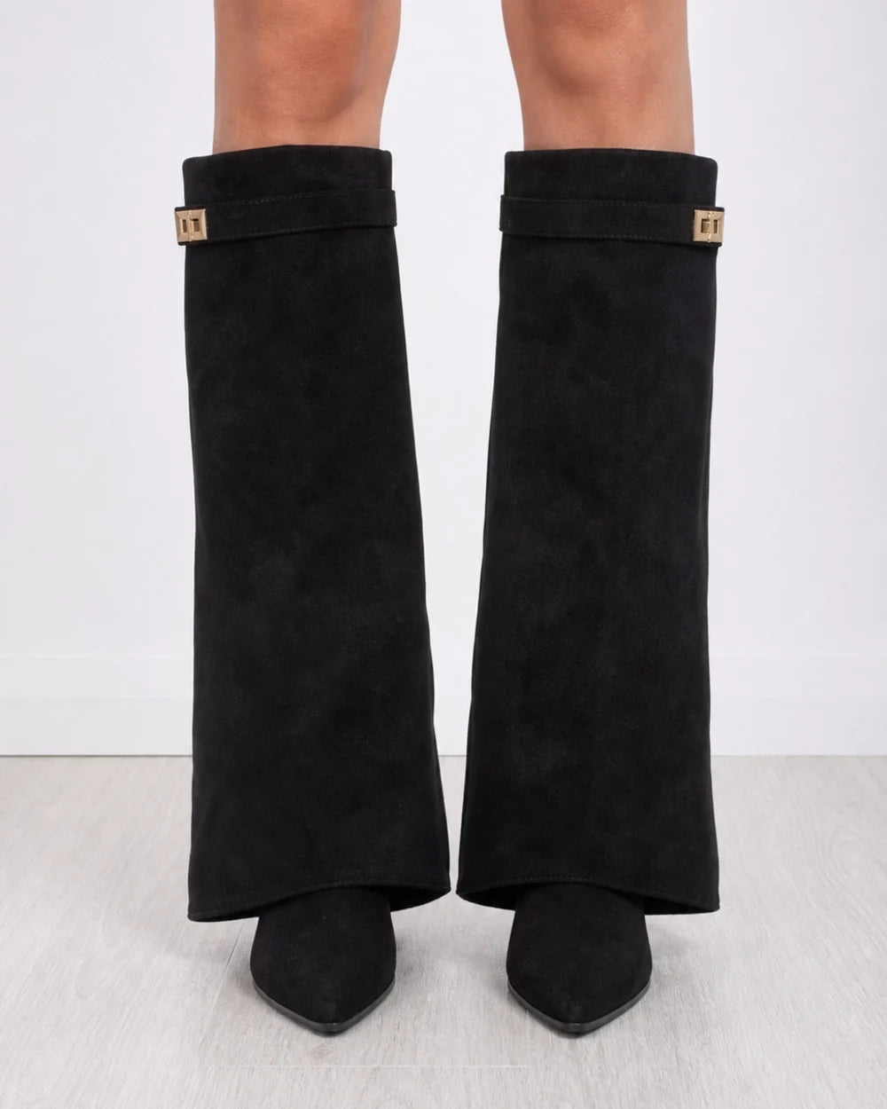 Momount women wide-bell pointed knee-high boots – view 3